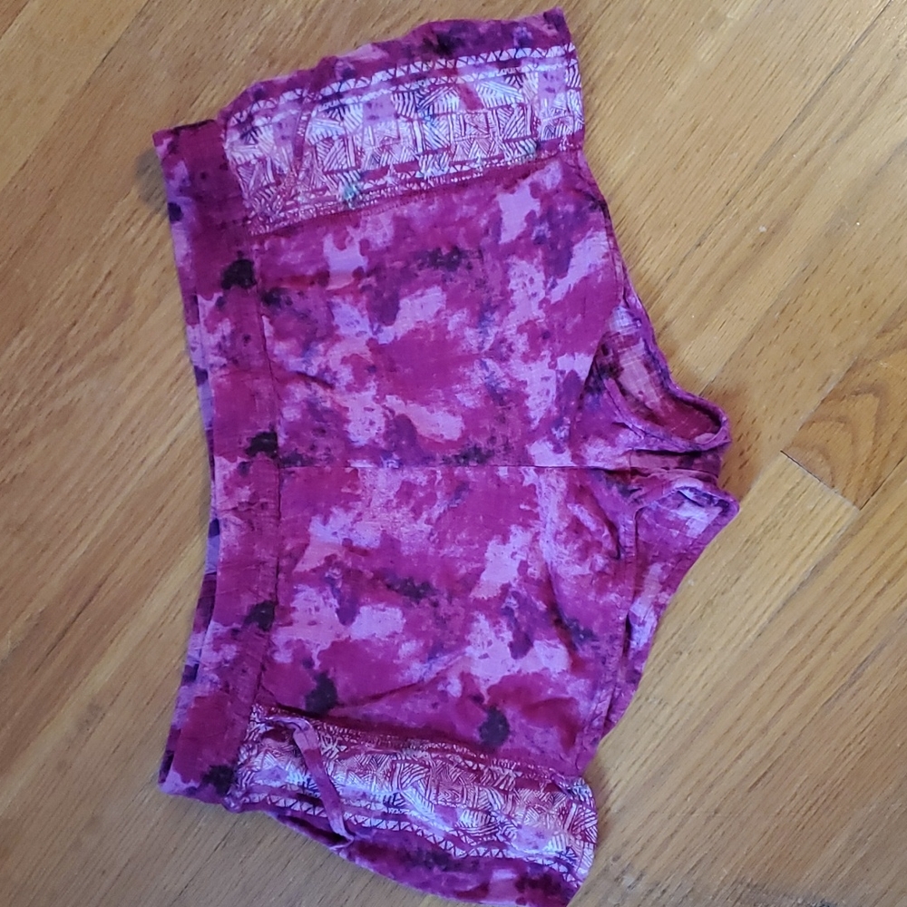 Ecoté (Urban Outfitters) Pull On Soft Pink Shorts